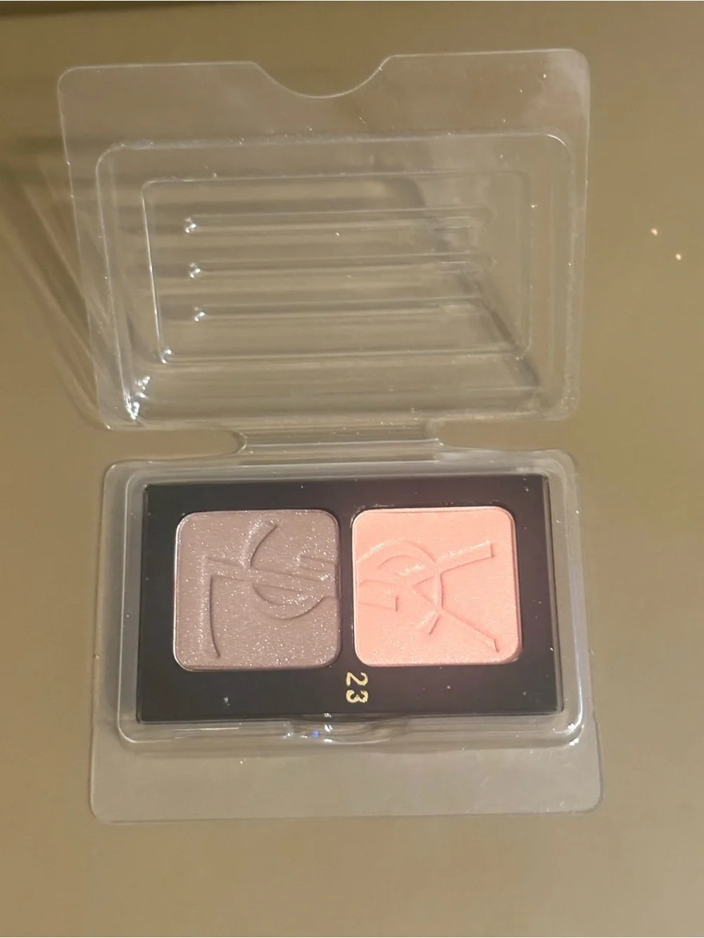 Yves Saint Laurent OMBRES DUOLUMIÈRES EYE SHADOW DUO #23 Net Wt. 0.09 oz. 2,8 g